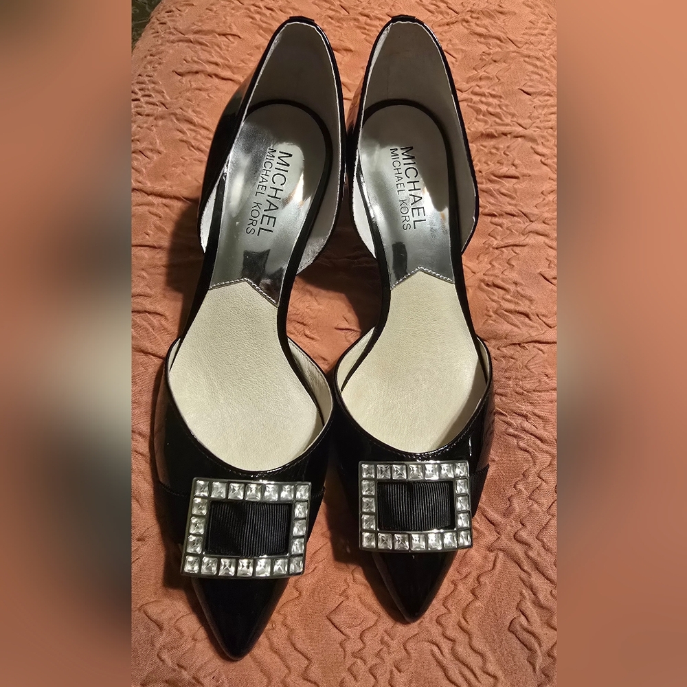 Michael Michael Kors Women’s Black Shirley Suede Mid Heel Pumps - Size 6